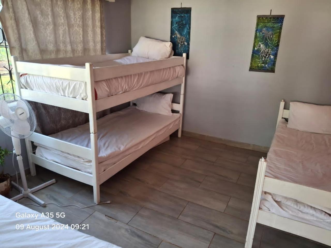 Choice Backpackers Lodge Bulawayo Dış mekan fotoğraf